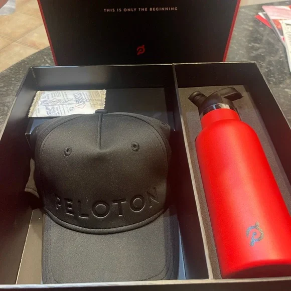 Peloton | Accessories | Peloton Company Hat Bottle Gift Set  display picture 2
